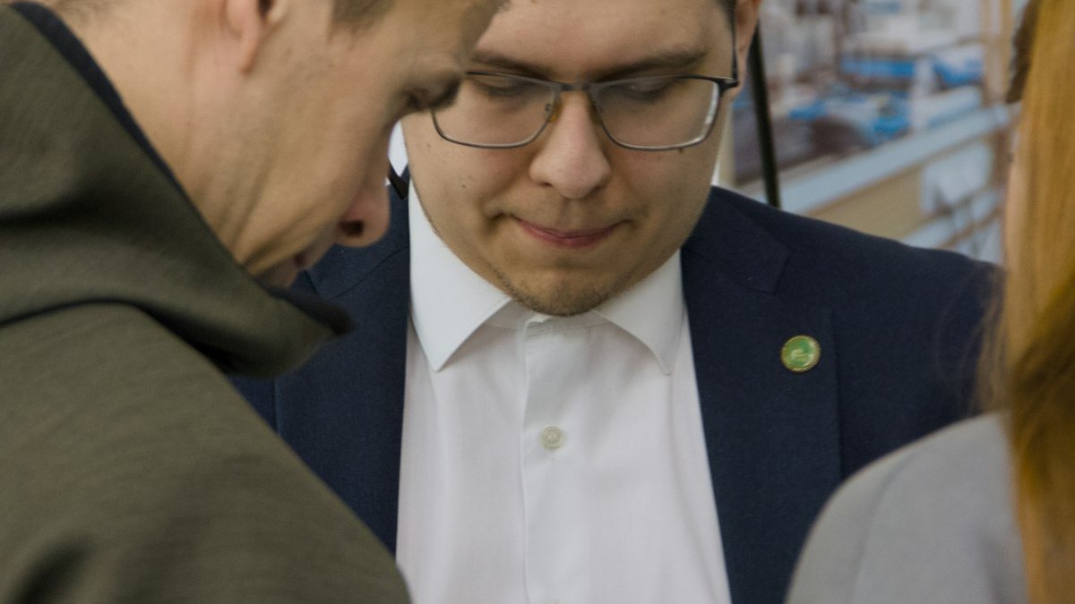 Adobeを継続すべき人